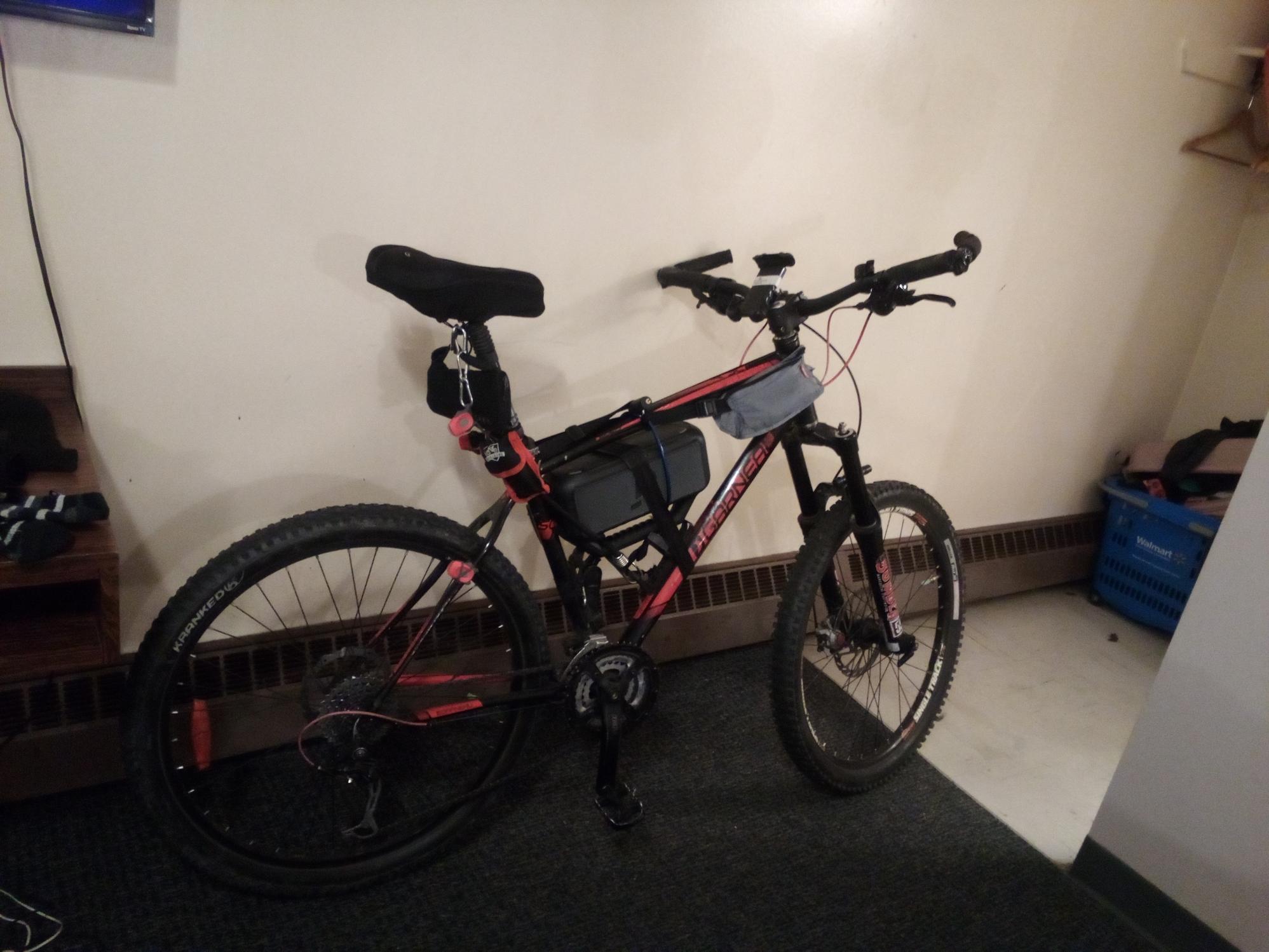 Garneau SC1 Urbania Black and Red